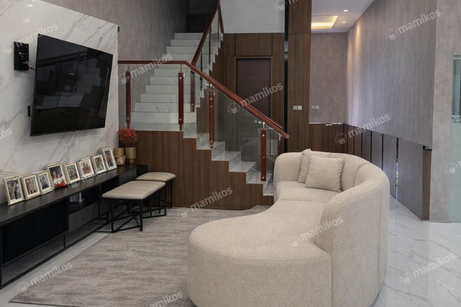 Rumah Sertifikat SHM 4 Kamar Tidur 3 Kamar Mandi Pantai Indah Kapuk 2 Jakarta Utara