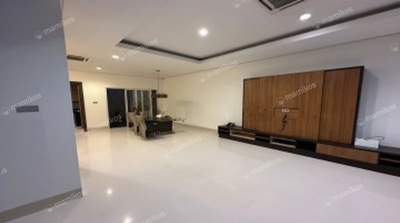 Rumah Sertifikat SHM 4 Kamar Tidur 4 Kamar Mandi Pantai Indah Kapuk Jakarta Utara - Photo 2
