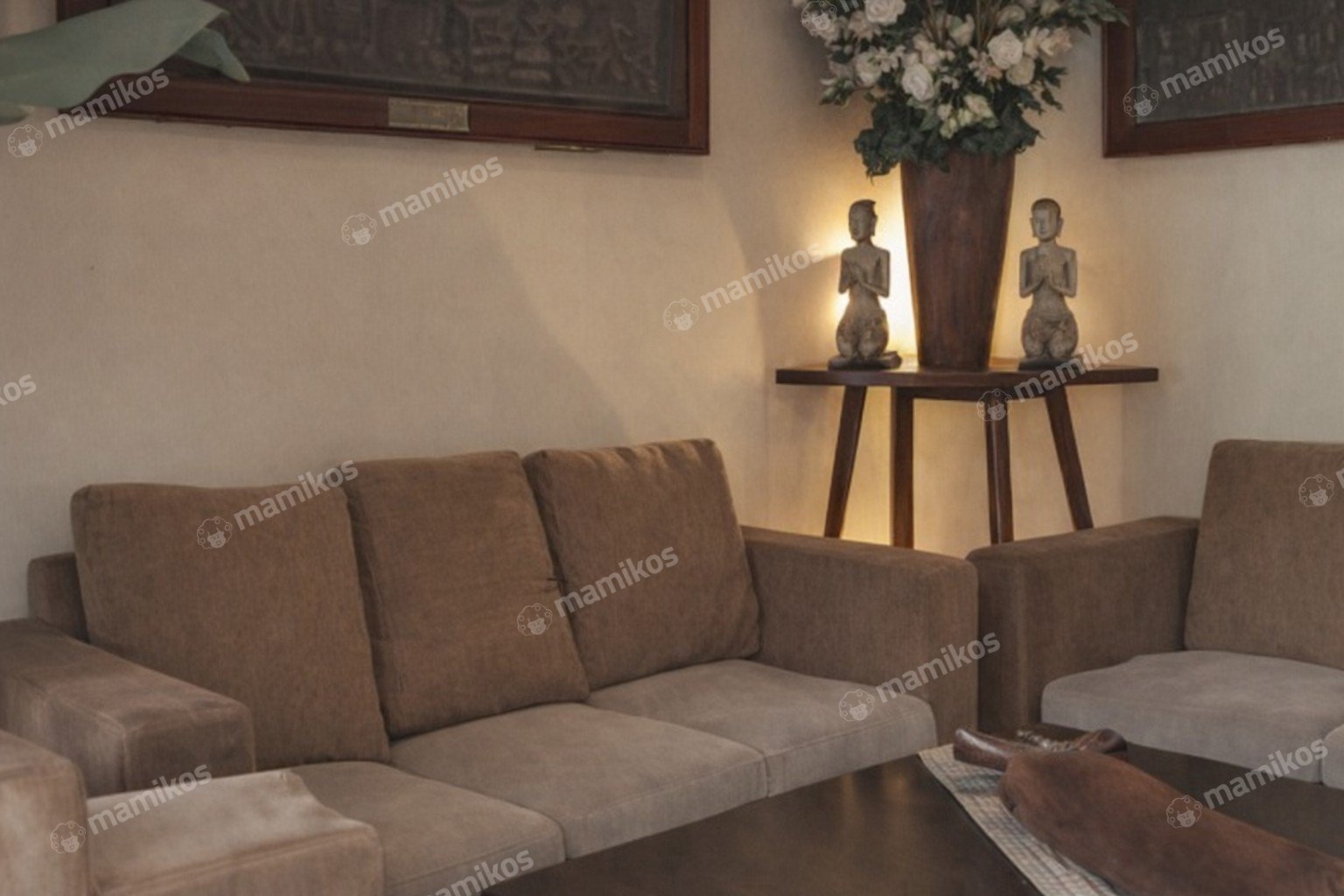 Rumah Sertifikat SHM 4 Kamar Tidur 4 Kamar Mandi Joglo Jakarta Barat