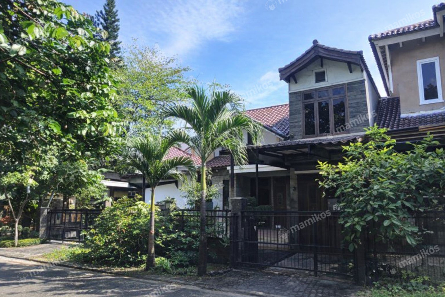 Rumah Sertifikat SHM 3 Kamar Tidur 2 Kamar Mandi Raffles Hills Jakarta Timur