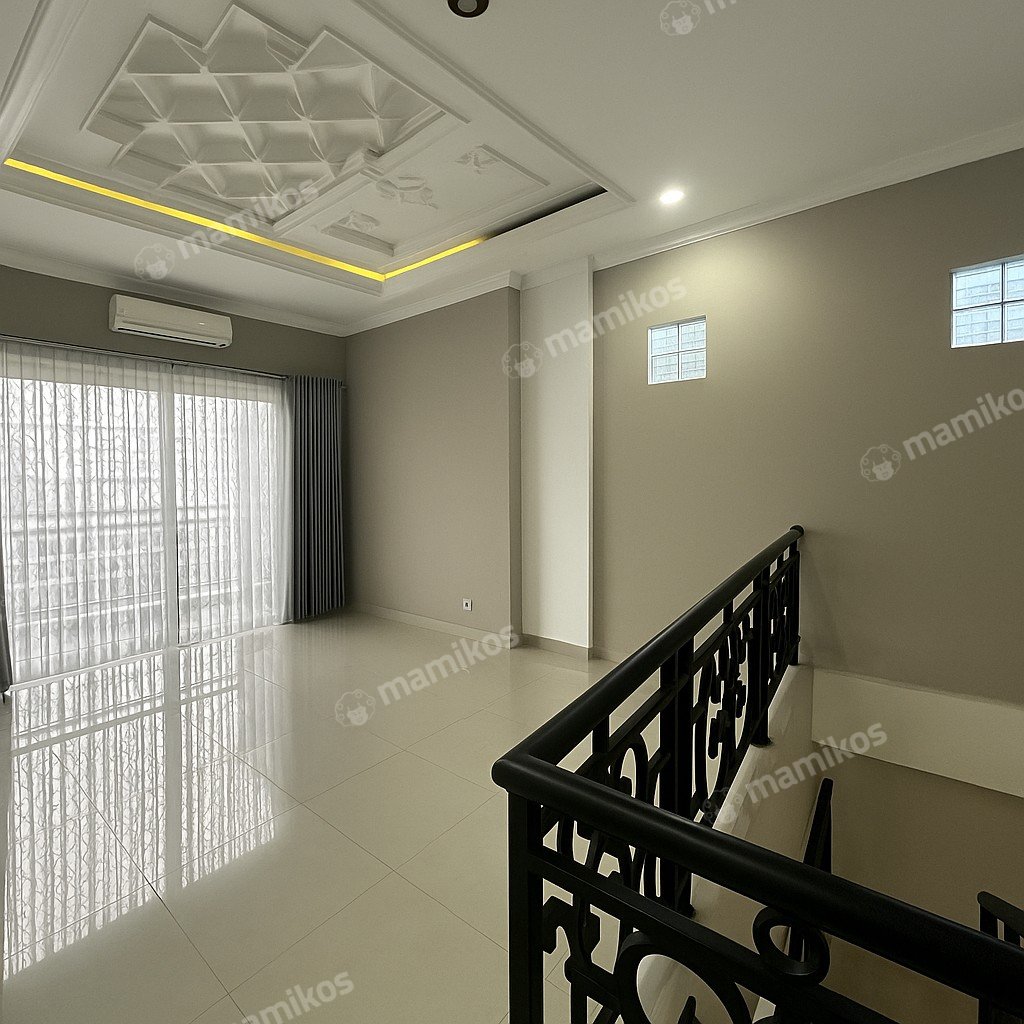 Rumah Sertifikat SHM 4 Kamar Tidur 5 Kamar Mandi Kebon Jeruk Jakarta Barat - Photo 4