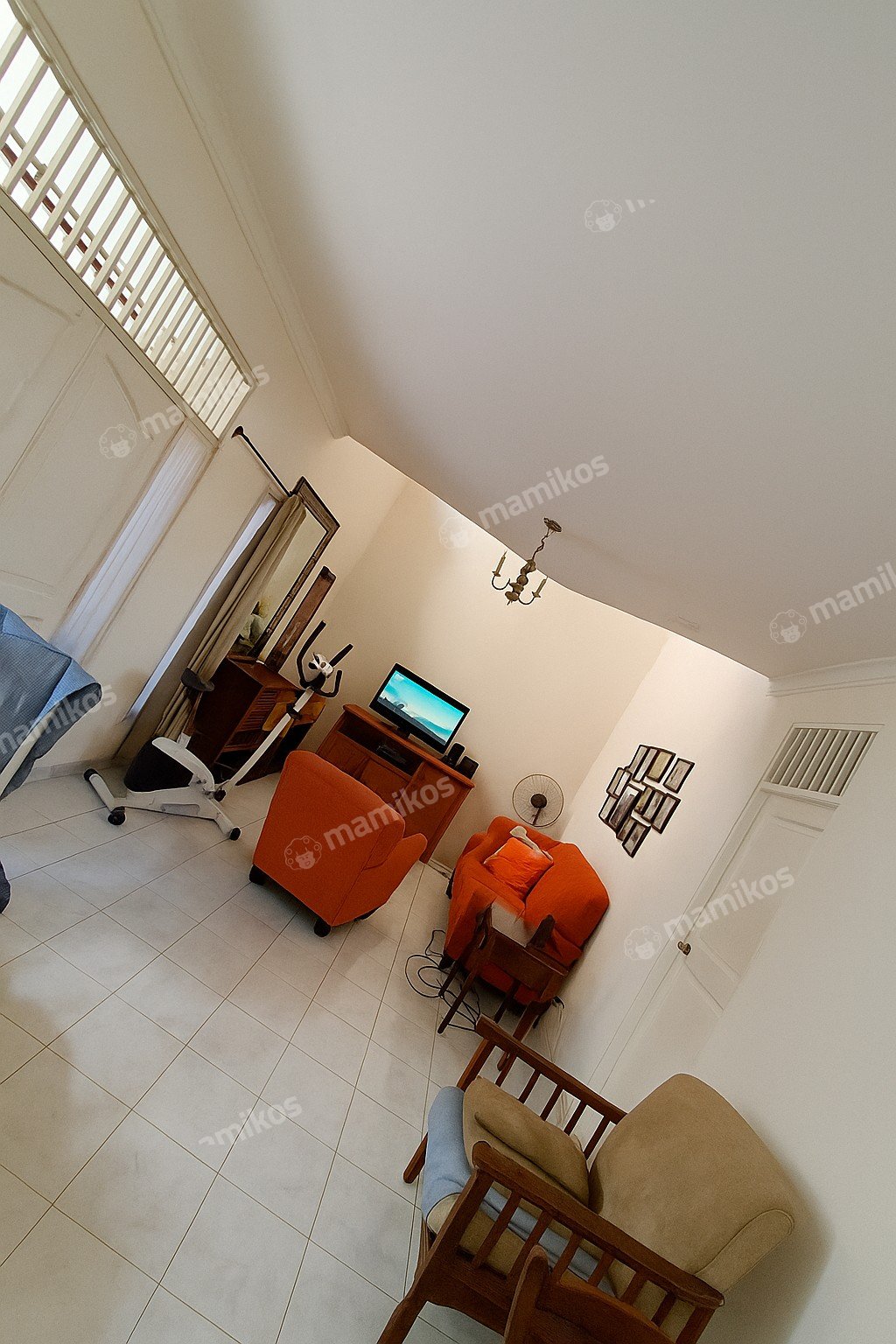 Rumah Sertifikat SHM 5 Kamar Tidur 3 Kamar Mandi Kota Wisata Jakarta Timur - Photo 4