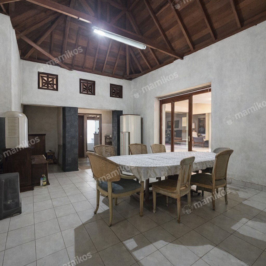 Rumah Sertifikat SHM 10 Kamar Tidur 10 Kamar Mandi Kebayoran Baru Jakarta Selatan - Photo 3