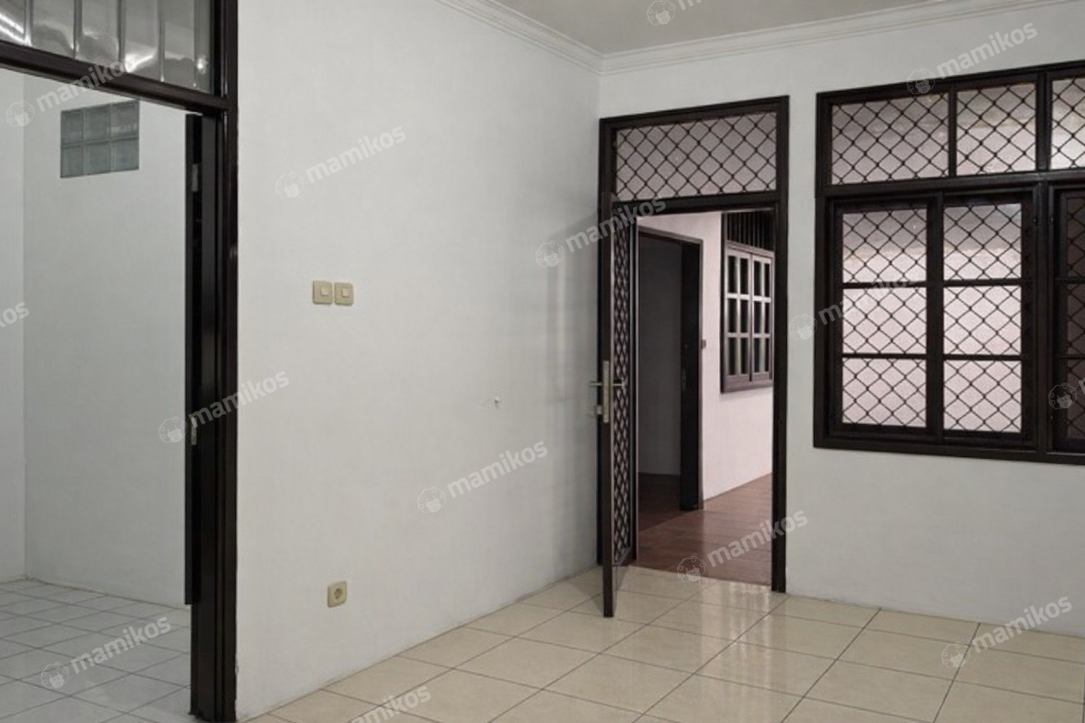 Rumah Sertifikat SHM 3 Kamar Tidur 2 Kamar Mandi Sektor 2 - Bintaro Jakarta Selatan