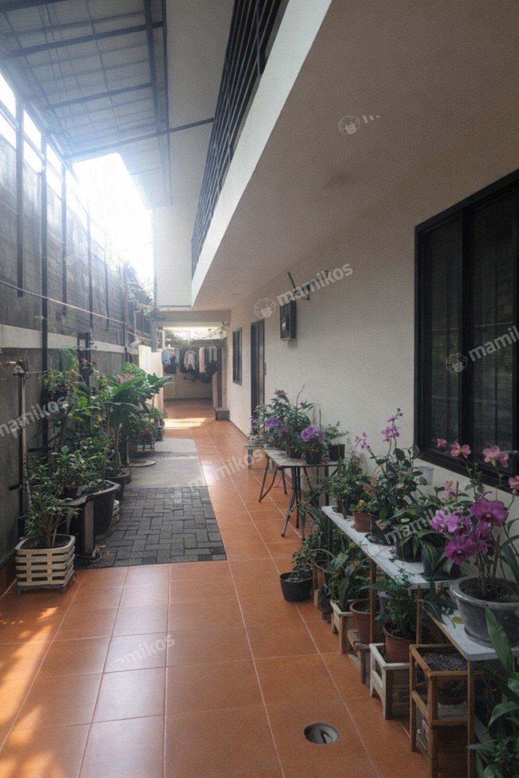 Rumah 15 Kamar Tidur 17 Kamar Mandi Palmerah Jakarta Barat - Photo 2
