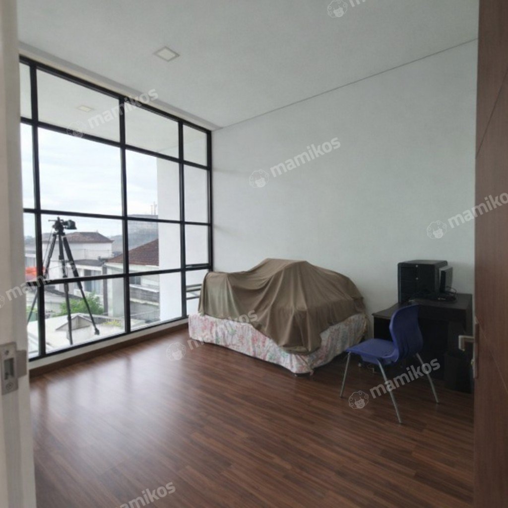 Rumah Sertifikat SHM 5 Kamar Tidur 4 Kamar Mandi Sunter Jakarta Utara - Photo 4