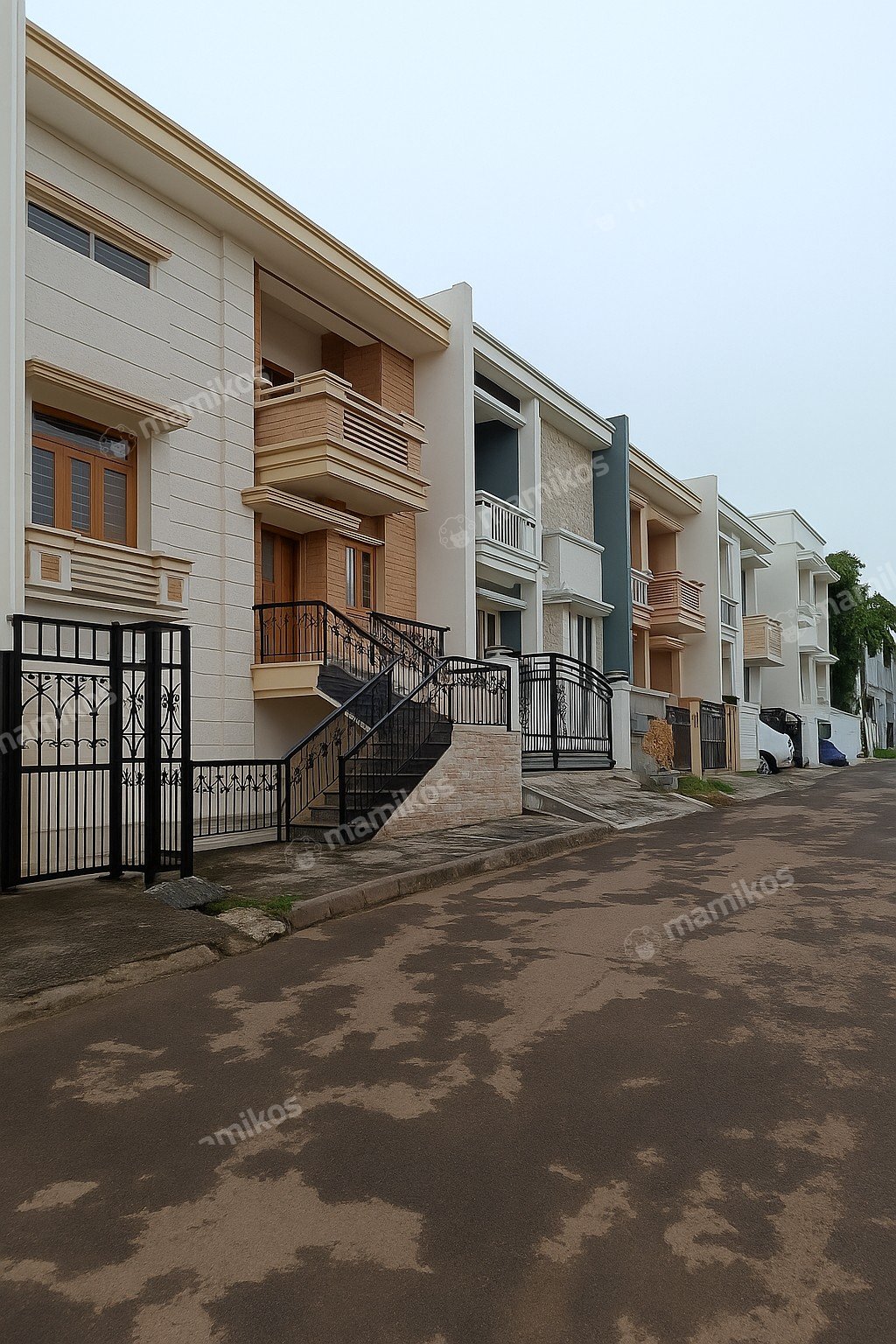 Rumah Sertifikat SHM 6 Kamar Tidur 4 Kamar Mandi Green garden Jakarta Barat - Photo 3