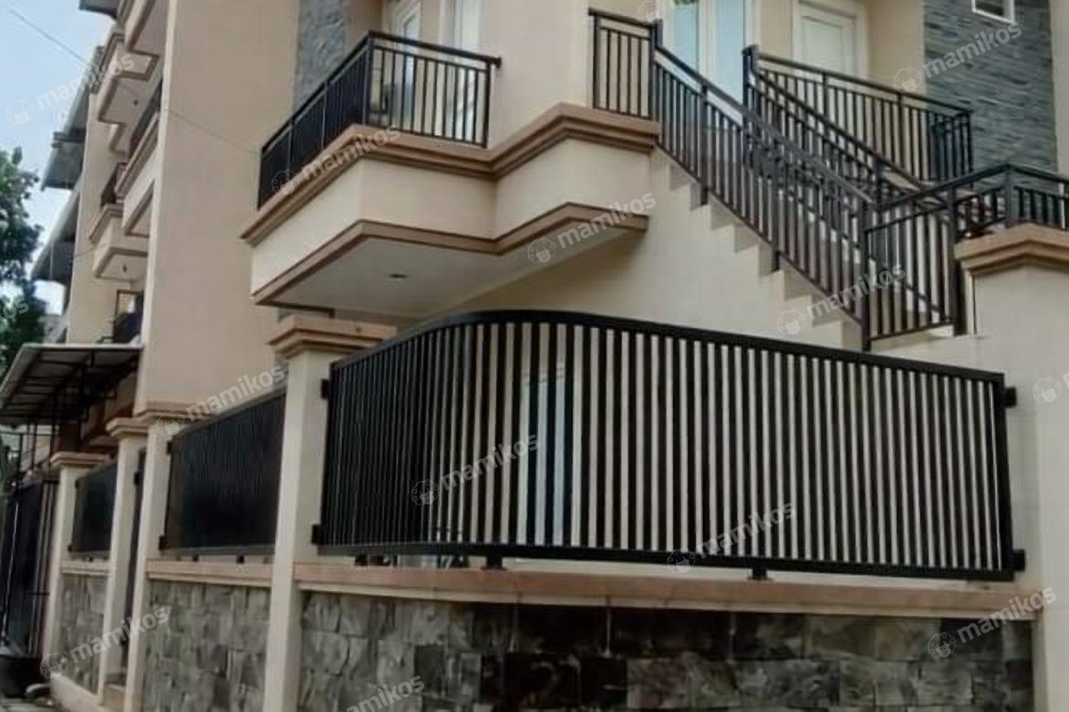 Rumah Sertifikat SHM 6 Kamar Tidur 3 Kamar Mandi Sunter Jakarta Utara