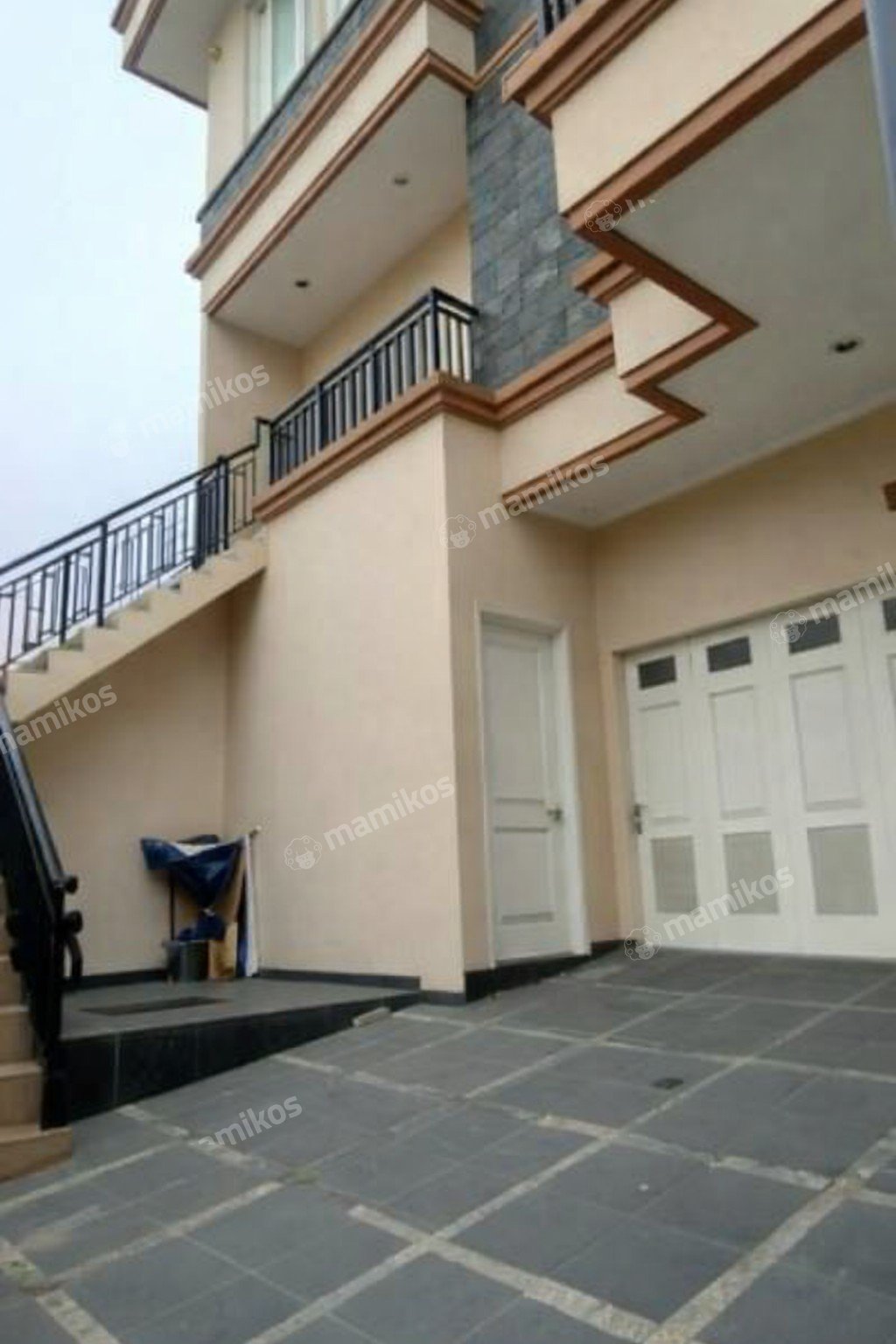 Rumah Sertifikat SHM 6 Kamar Tidur 3 Kamar Mandi Sunter Jakarta Utara - Photo 3