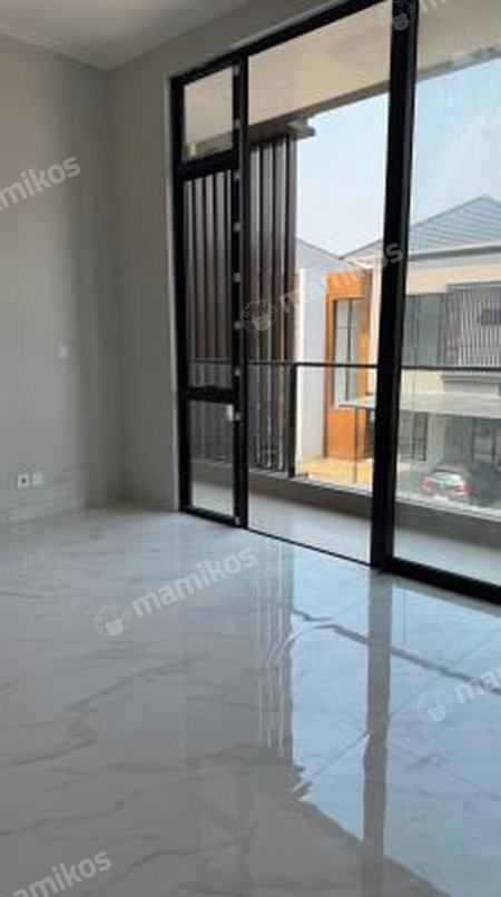 Rumah Sertifikat PPJB 4 Kamar Tidur 3 Kamar Mandi Pantai Indah Kapuk 2 Jakarta Utara - Photo 3