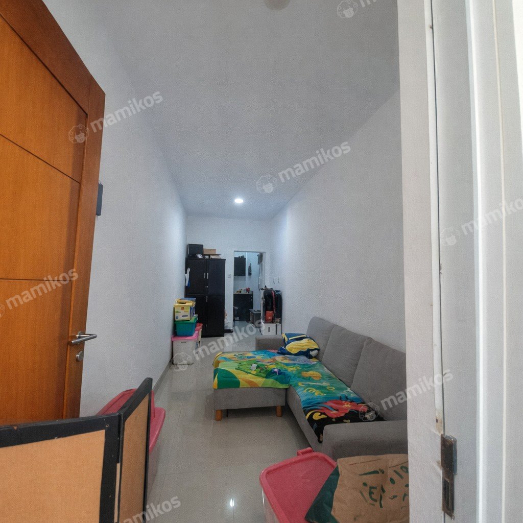 Rumah Sertifikat SHM 4 Kamar Tidur 3 Kamar Mandi Taman Ratu Jakarta Barat - Photo 4