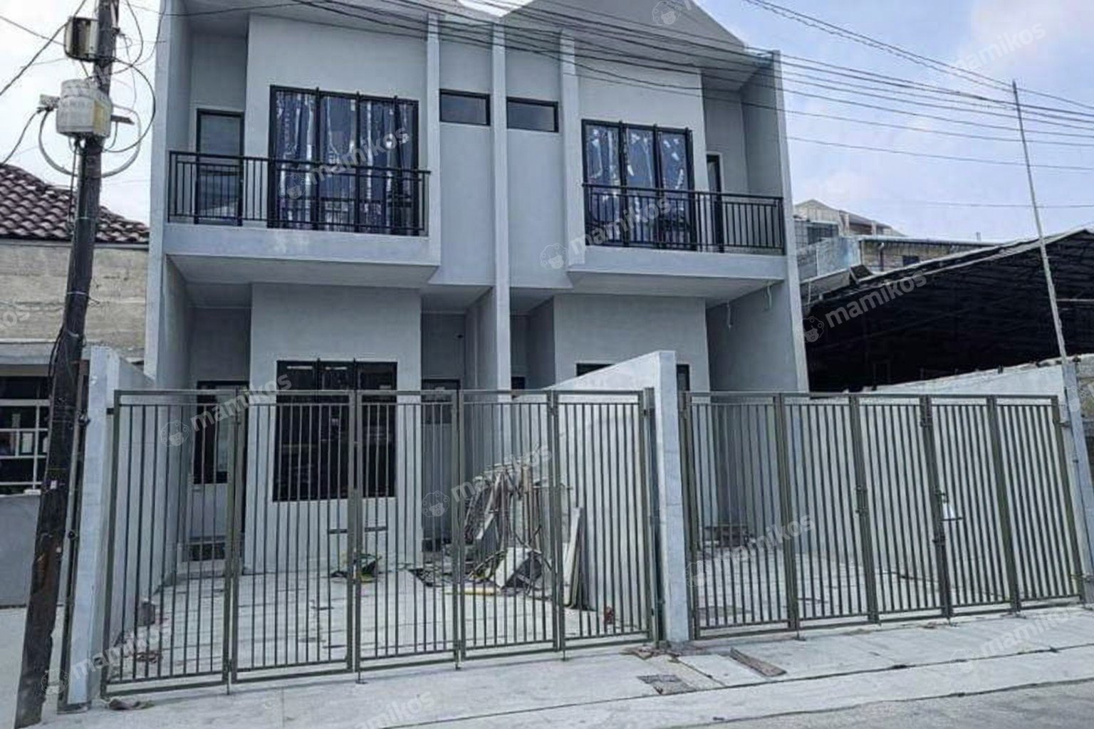 Rumah 3KT 3KM Meruya Jakarta Barat