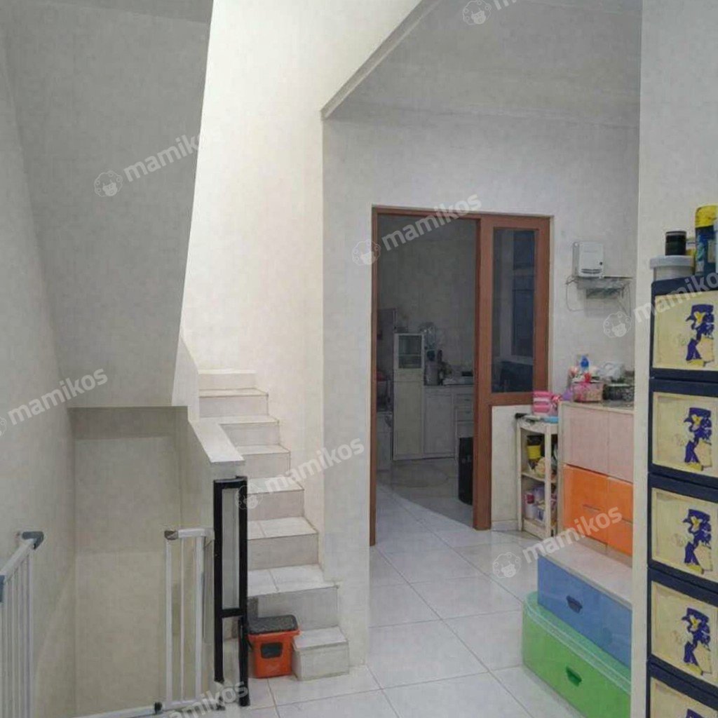 Rumah Sertifikat SHM 3 Kamar Tidur 3 Kamar Mandi Kepa Duri Jakarta Barat - Photo 2
