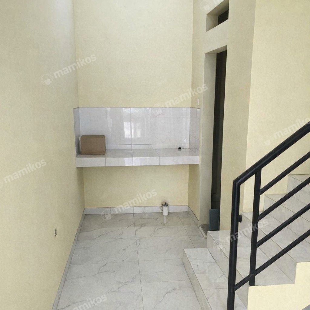 Rumah Sertifikat SHM 2 Kamar Tidur 2 Kamar Mandi Cengkareng Barat Jakarta Barat - Photo 2