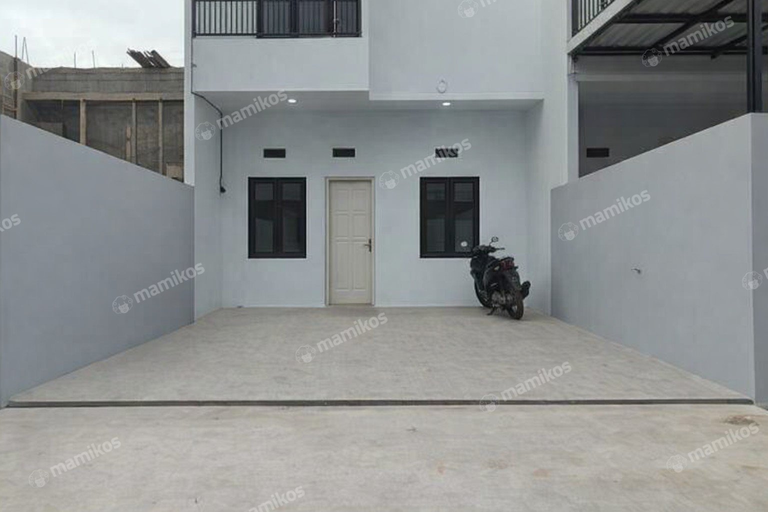 Rumah Sertifikat SHM 3 Kamar Tidur 2 Kamar Mandi Kalisari Jakarta Timur