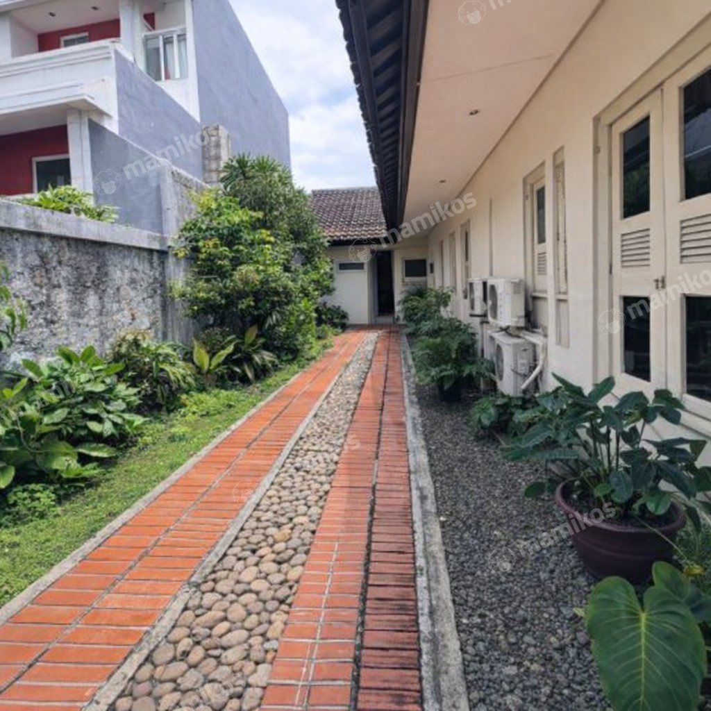 Rumah Sertifikat SHM 4 Kamar Tidur 3 Kamar Mandi Cipete Jakarta Selatan - Photo 3