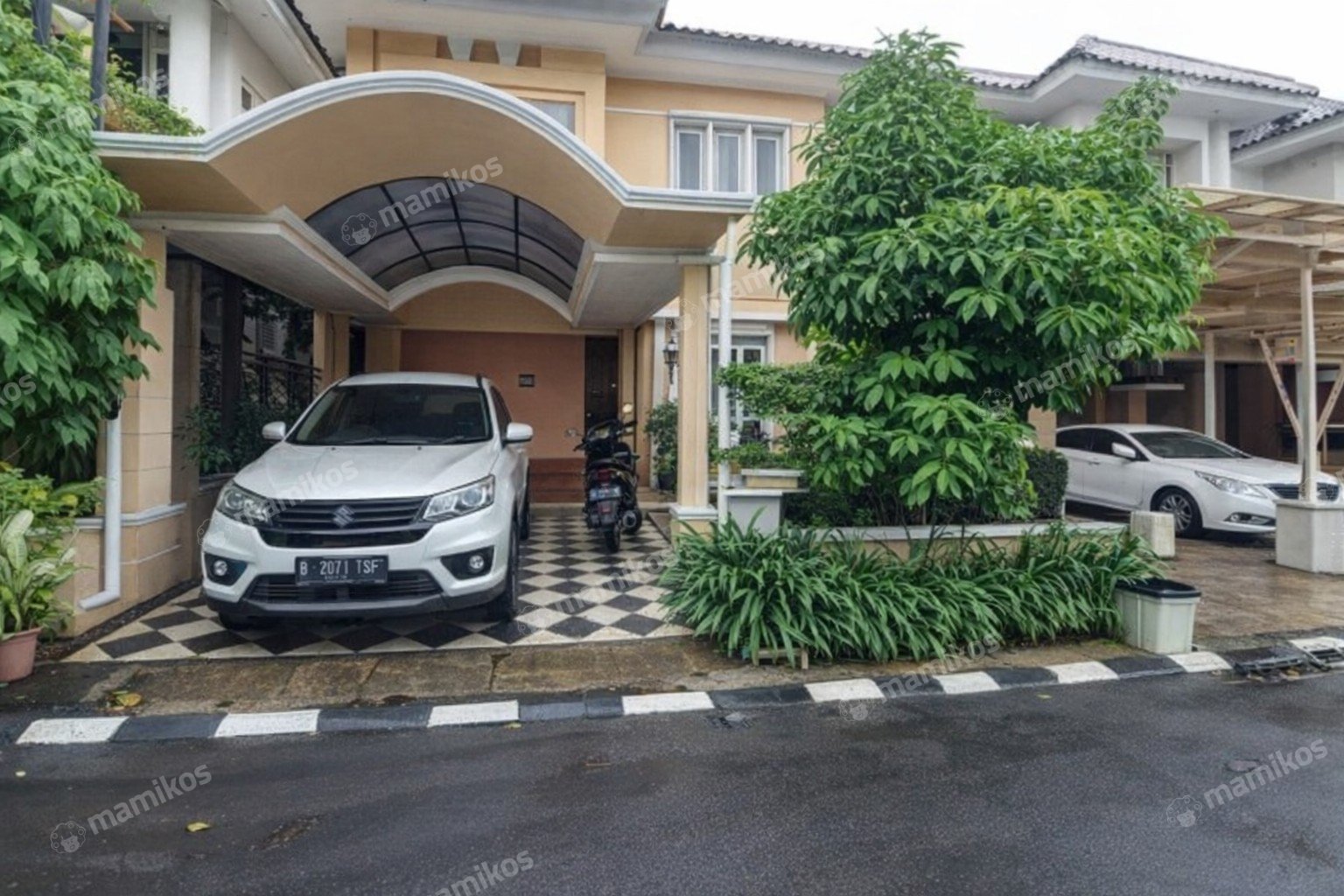 Rumah Sertifikat HGB 3 Kamar Tidur 4 Kamar Mandi Jatinegara Jakarta Timur