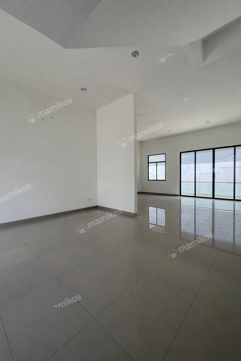 Rumah Sertifikat SHM 3 Kamar Tidur 4 Kamar Mandi Pantai Indah Kapuk 2 Jakarta Utara - Photo 5