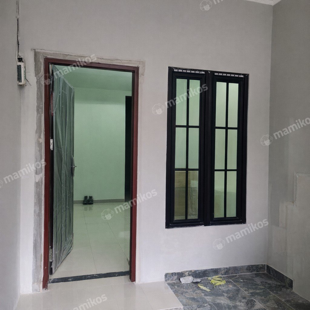 Rumah Sertifikat SHM 4 Kamar Tidur 3 Kamar Mandi Tanjung Duren Jakarta Barat - Photo 3