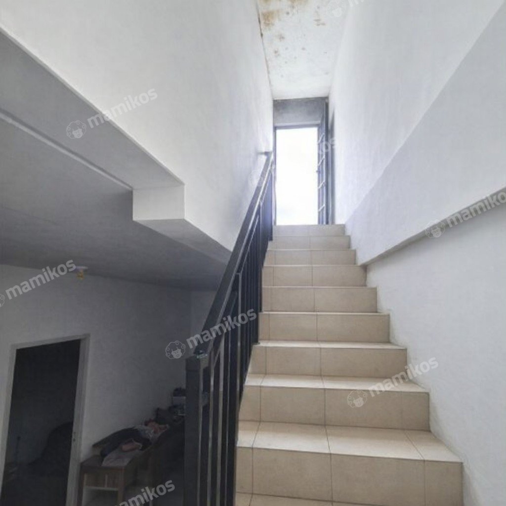 Rumah Sertifikat SHM 7 Kamar Tidur 3 Kamar Mandi Pulomas Jakarta Timur - Photo 2