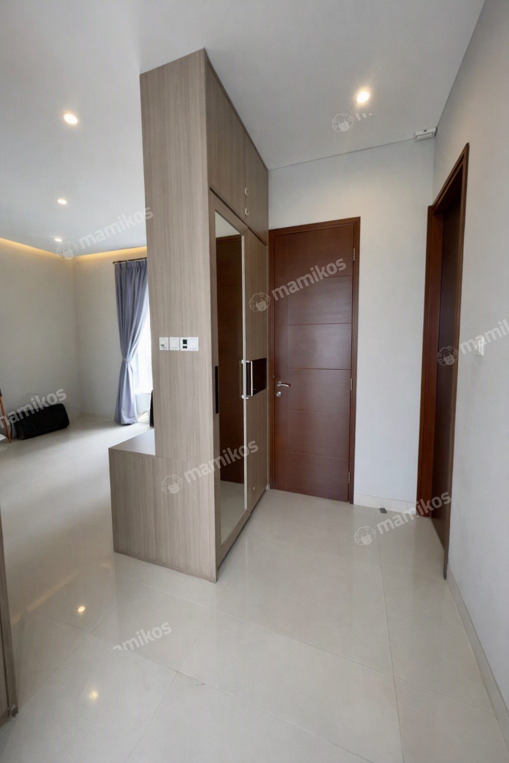 Rumah 6 Kamar Tidur 5 Kamar Mandi 2 Lantai Pantai Indah Kapuk Jakarta Utara - Photo 2