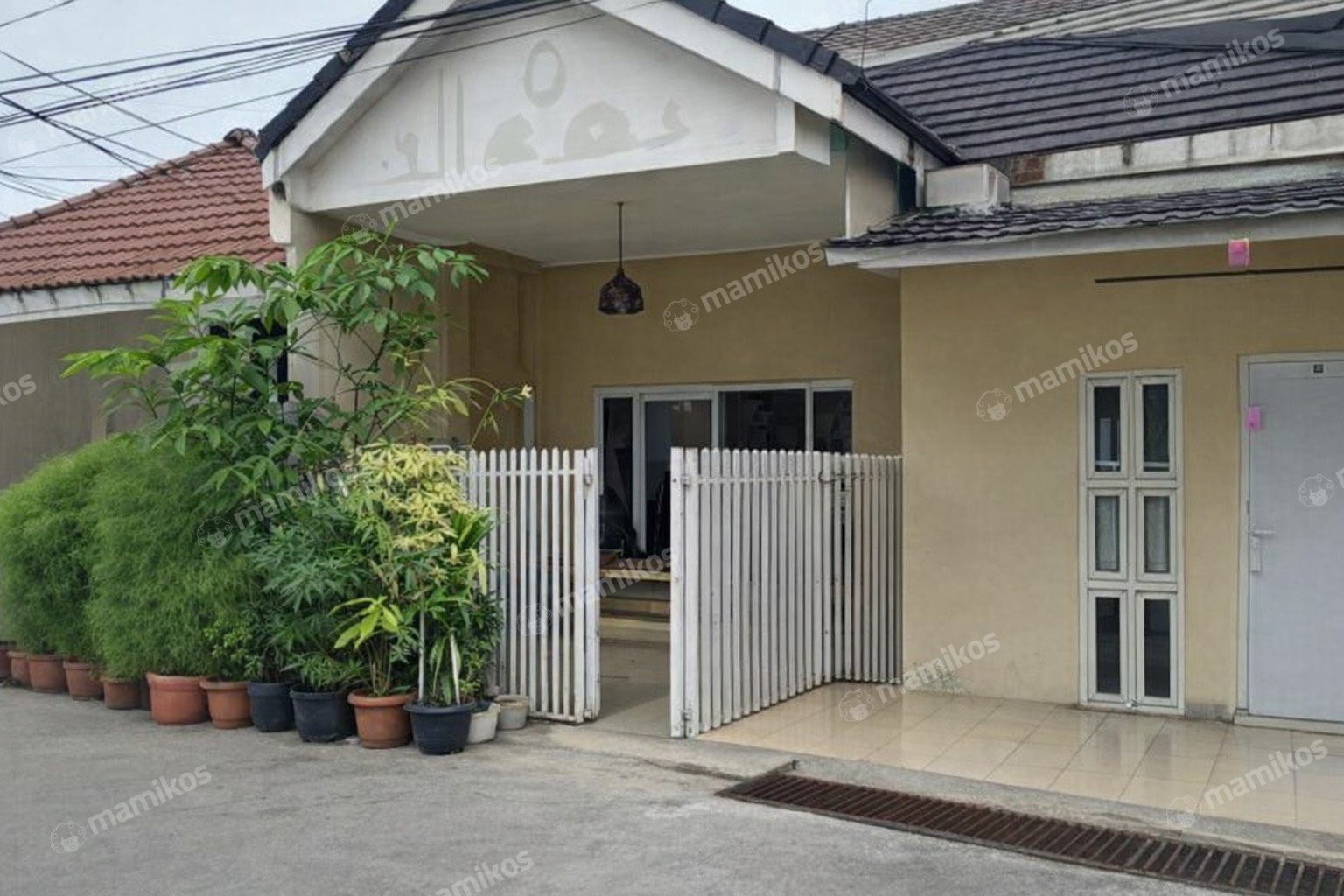 Rumah Sertifikat SHM 3 Kamar Tidur 2 Kamar Mandi Matraman Jakarta Timur
