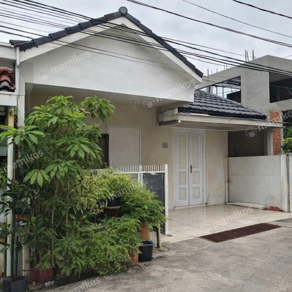 Rumah Sertifikat SHM 3 Kamar Tidur 2 Kamar Mandi Matraman Jakarta Timur - Photo 2
