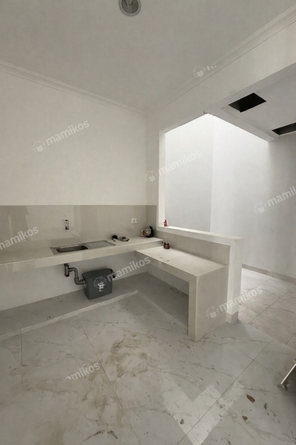 Rumah Sertifikat SHM 3 Kamar Tidur 3 Kamar Mandi Pantai Indah Kapuk 2 Jakarta Utara - Photo 4