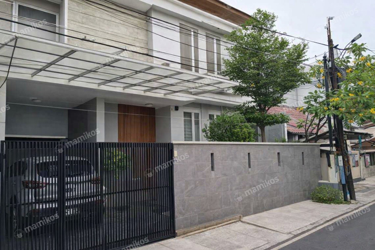 Rumah Sertifikat SHM 4 Kamar Tidur 3 Kamar Mandi Kav DKI Jakarta Barat
