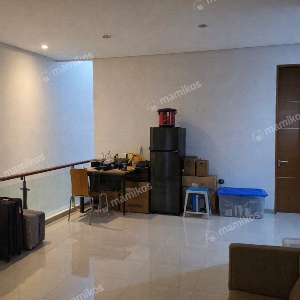 Rumah Sertifikat SHM 4 Kamar Tidur 3 Kamar Mandi Kav DKI Jakarta Barat - Photo 3