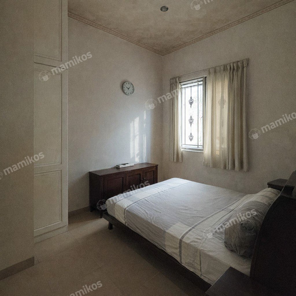 Rumah Sertifikat SHM 5 Kamar Tidur 4 Kamar Mandi Kebon Jeruk Jakarta Barat - Photo 4