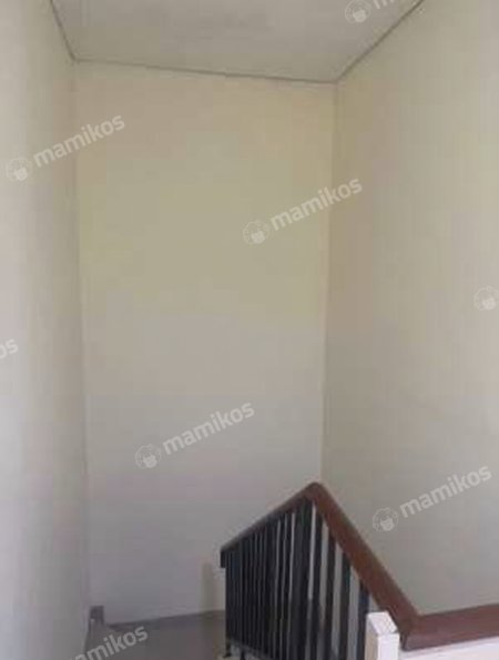 Rumah Sertifikat SHM 5 Kamar Tidur 4 Kamar Mandi Harapan Indah Bekasi - Photo 2