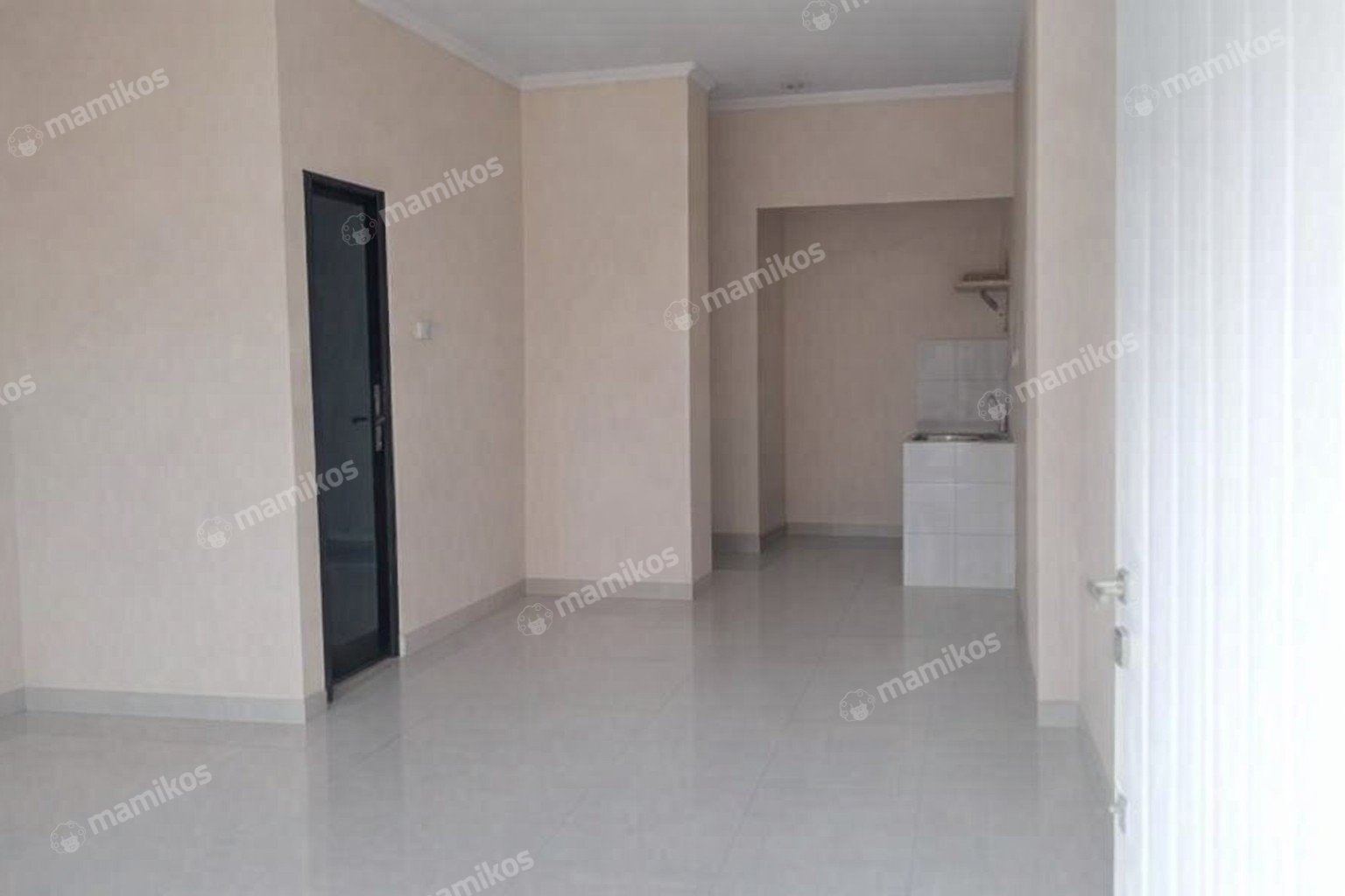 Rumah Sertifikat SHM 2 Kamar Tidur 2 Kamar Mandi Taman Surya Jakarta Barat - Photo 2