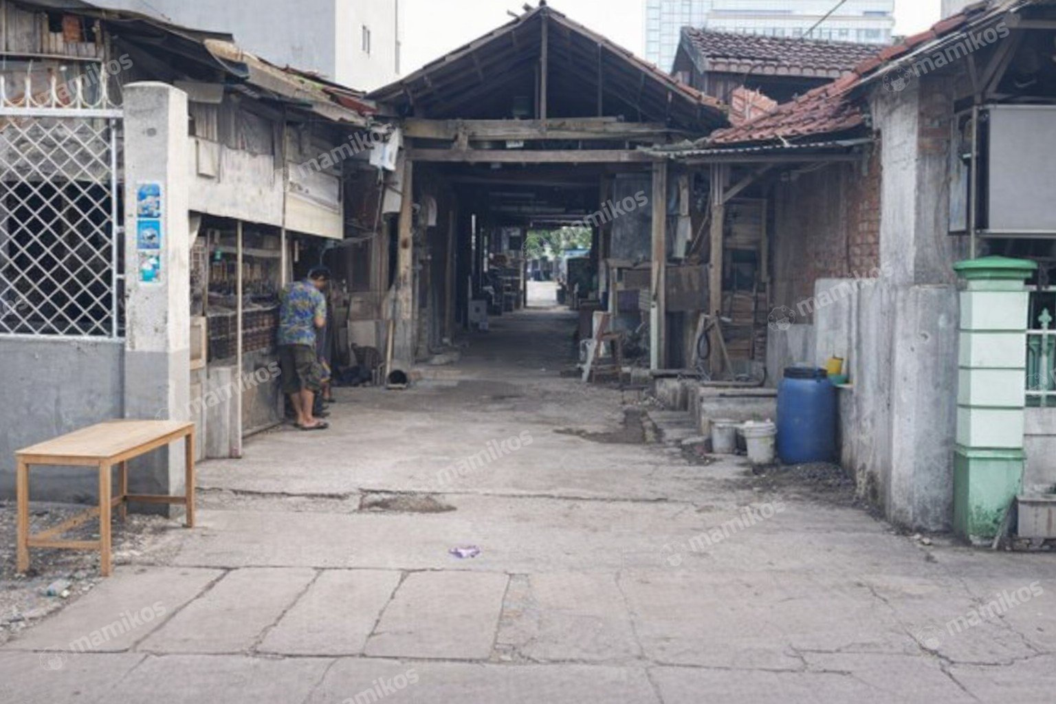 Rumah 5 Kamar Tidur 3 Kamar Mandi 2 Lantai Jembatan Besi Jakarta Barat - Photo 4