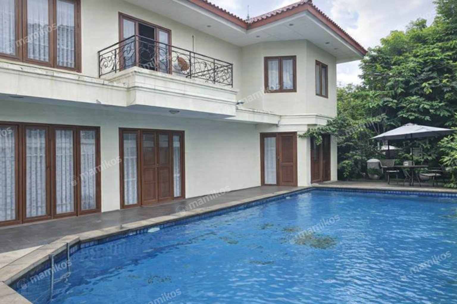 Rumah Sertifikat SHM 7 Kamar Tidur 5 Kamar Mandi Pondok Indah Jakarta Selatan