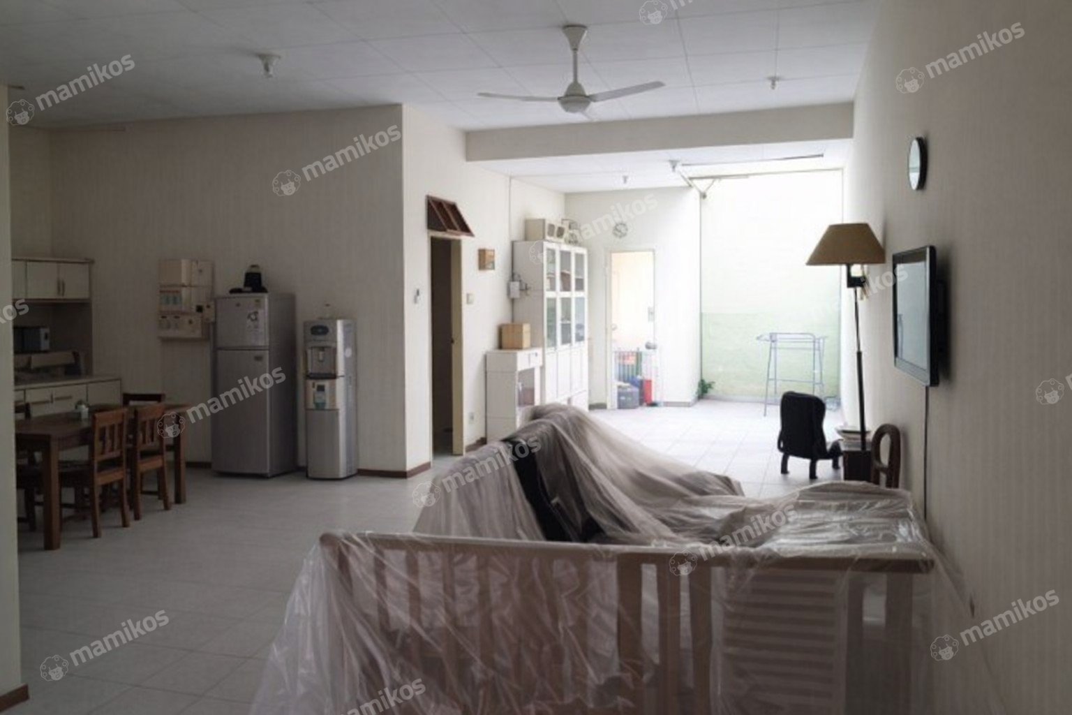 Rumah Sertifikat SHM 4 Kamar Tidur 2 Kamar Mandi Taman Ratu Jakarta Barat - Photo 3