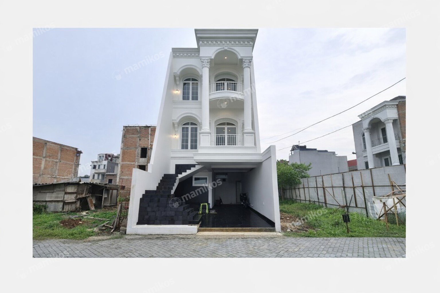 Rumah Sertifikat HGB 5 Kamar Tidur 5 Kamar Mandi Jagakarsa Jakarta Selatan