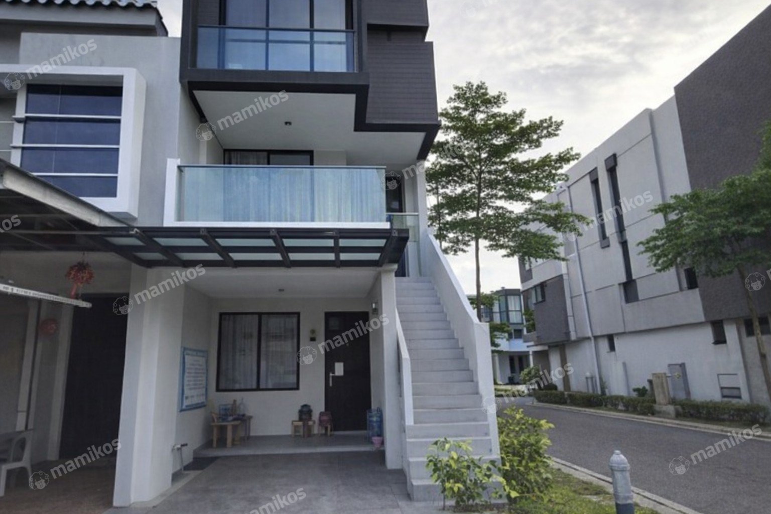Rumah Sertifikat HGB 4 Kamar Tidur 5 Kamar Mandi Pantai Indah Kapuk Jakarta Utara