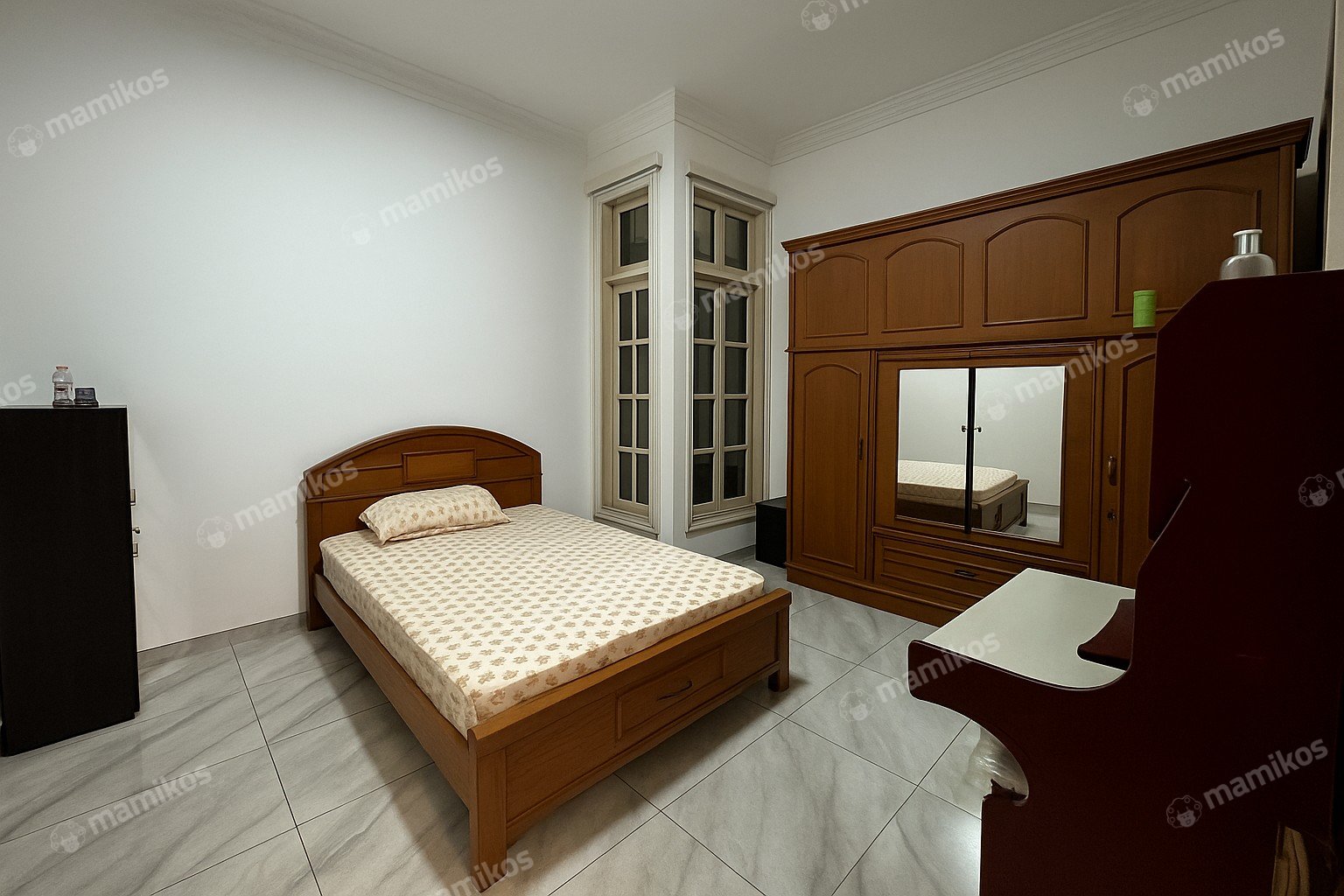 Rumah Sertifikat SHM 4 Kamar Tidur 3 Kamar Mandi Jelambar Jakarta Barat - Photo 3