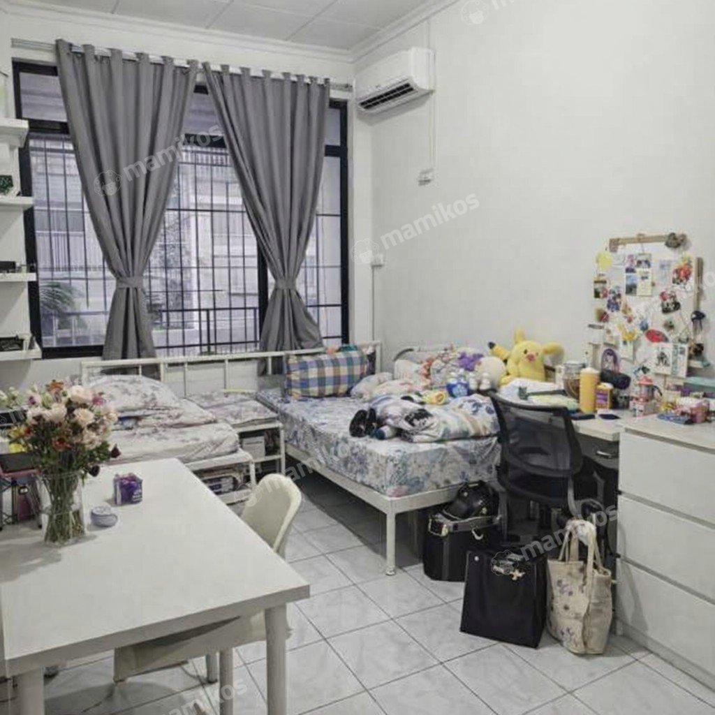 Rumah Sertifikat SHM 4 Kamar Tidur 3 Kamar Mandi Tanjung Duren Jakarta Barat - Photo 2
