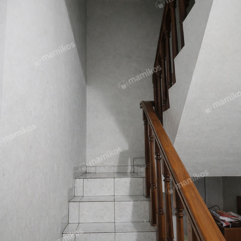 Rumah Sertifikat SHM 4 Kamar Tidur 3 Kamar Mandi Tanjung Duren Jakarta Barat - Photo 3