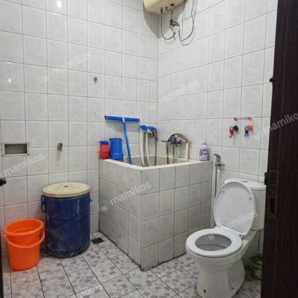 Rumah Sertifikat SHM 4 Kamar Tidur 3 Kamar Mandi Tanjung Duren Jakarta Barat - Photo 5