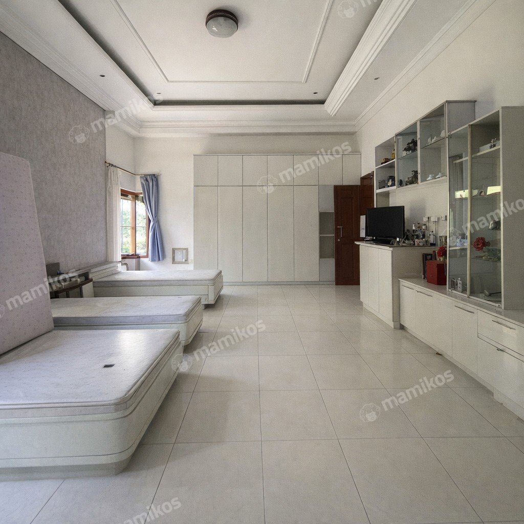 Rumah Sertifikat SHM 7 Kamar Tidur 6 Kamar Mandi Jelambar Jakarta Barat - Photo 5