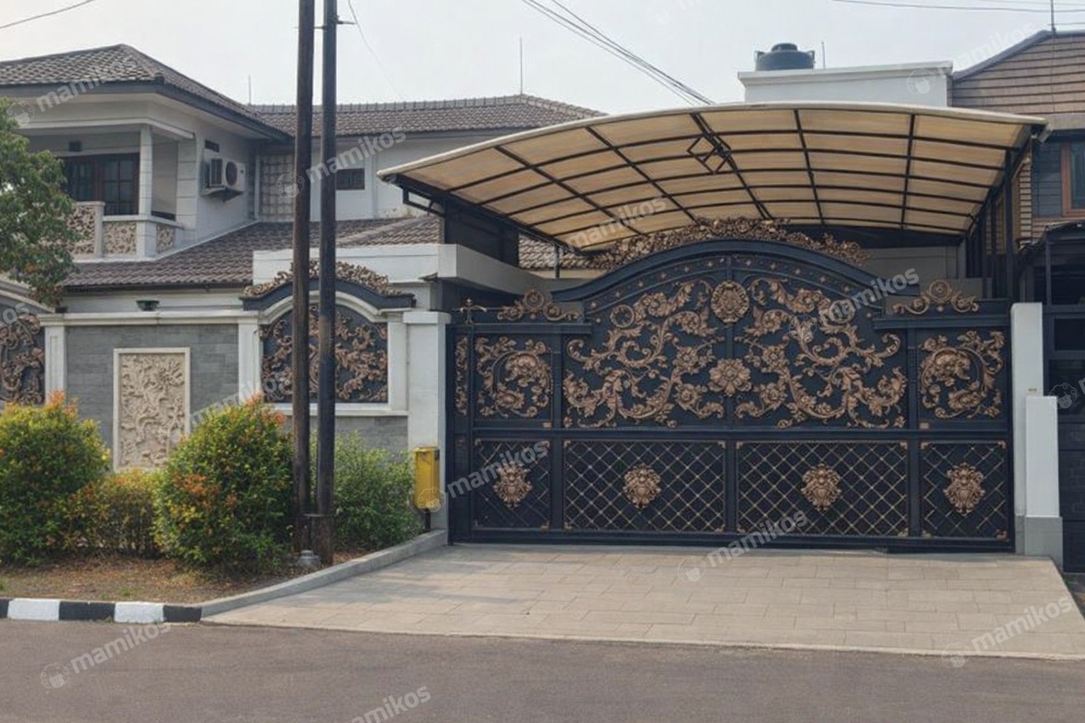 Rumah 6KT 7KM Joglo Jakarta Barat
