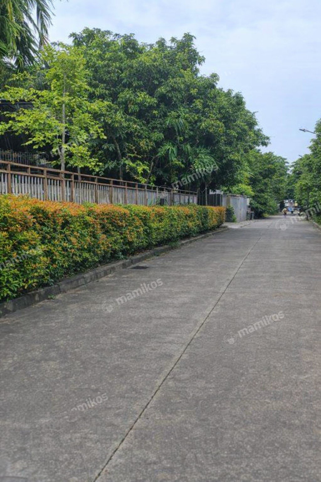 Rumah Sertifikat SHM 5 Kamar Tidur 5 Kamar Mandi Green garden Jakarta Barat - Photo 2