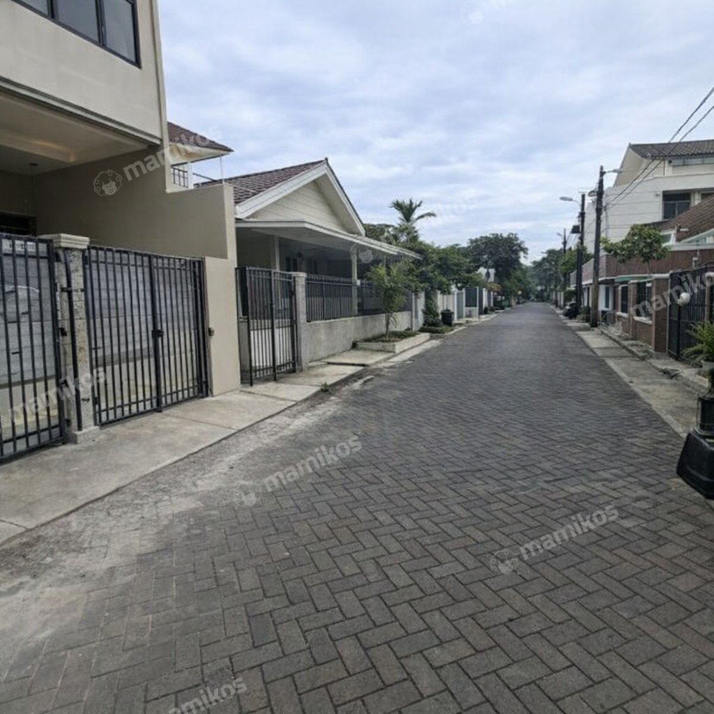 Rumah Sertifikat SHM 3 Kamar Tidur 2 Kamar Mandi Duri Kepa Jakarta Barat - Photo 2