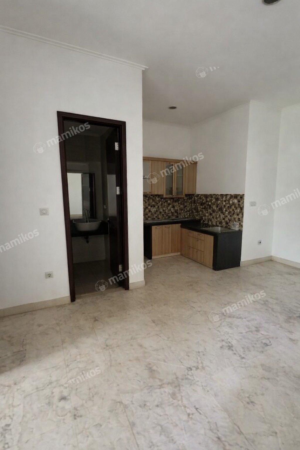 Rumah 3 Kamar Tidur 3 Kamar Mandi 2 Lantai Golf Island Jakarta Utara - Photo 2