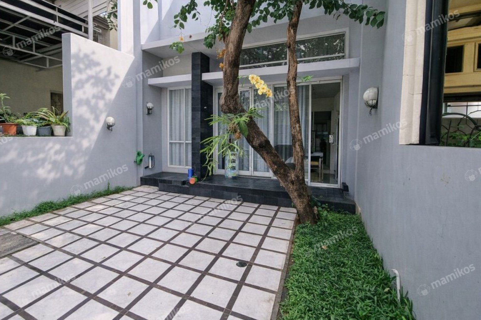 Rumah Sertifikat SHM 4 Kamar Tidur 4 Kamar Mandi Pondok Indah Jakarta Selatan