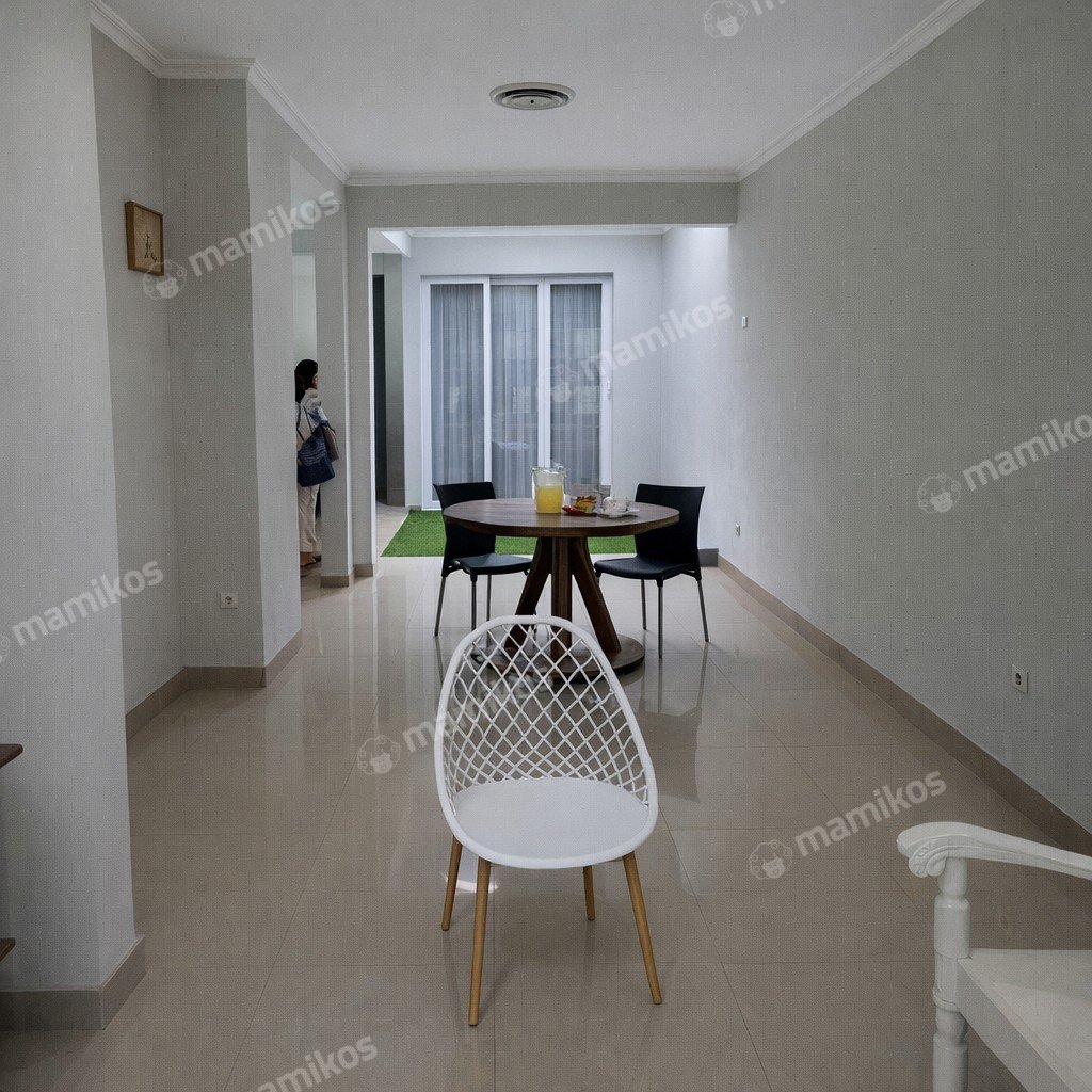 Rumah Sertifikat SHM 4 Kamar Tidur 4 Kamar Mandi Pondok Indah Jakarta Selatan - Photo 3