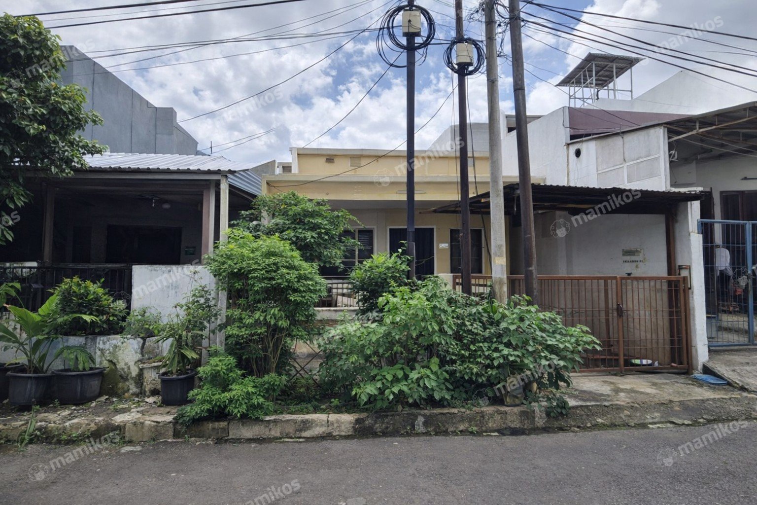 Rumah Sertifikat SHM 4 Kamar Tidur 3 Kamar Mandi Cakung Jakarta Timur